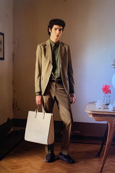 كل ما عليك معرفته عن خط Salvatore Ferragamo الجديد للاكسسوارات الرجالية